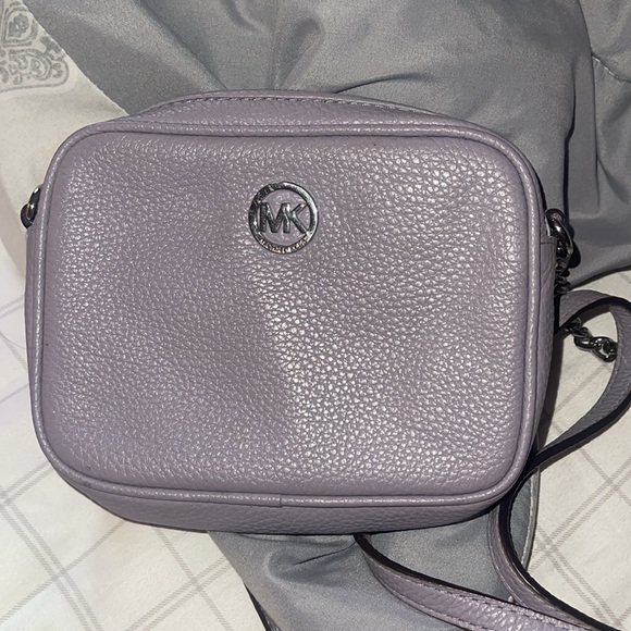 Michael Kors Small Shoulder Bag - Picture 2 of 4